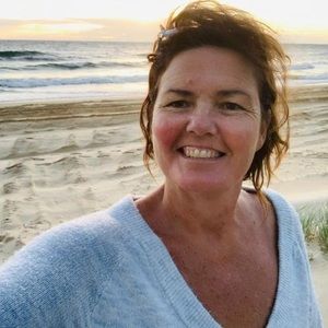 Meet your Posher, Dionne